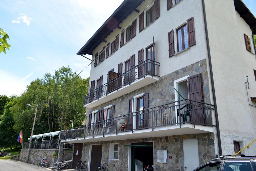 Albergo Diana Tronzano Lago Maggiore Extérieur photo